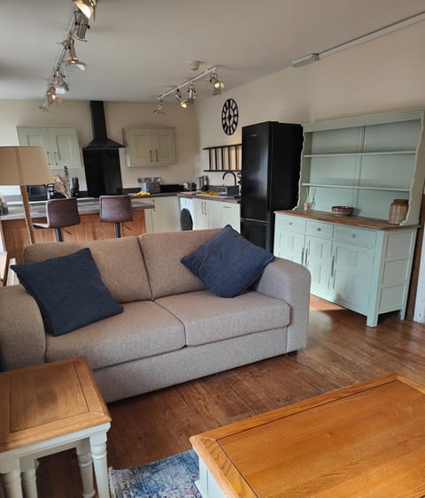 Living Room / Lounge