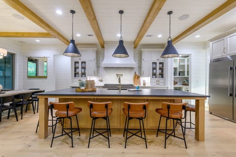 Ample prepping space on the oversized island. 