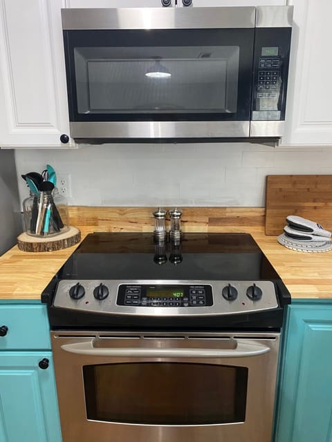 Microwave and ceramic cook top stove with oven