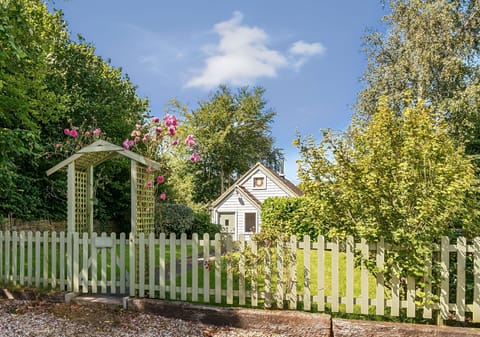 Welcome to Stable Cottage, Chantmarle near Cattistock