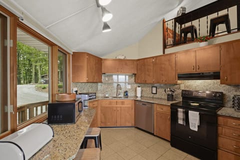 Fully stocked kitchen