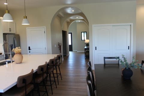 Hallway to the front entrance