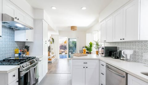 Sleek. Shiny. Stocked. Ready for your inner foodie to shine. #travelsgvcertified