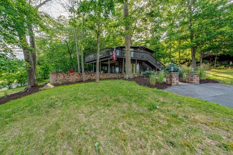 Welcome to the Round House!
