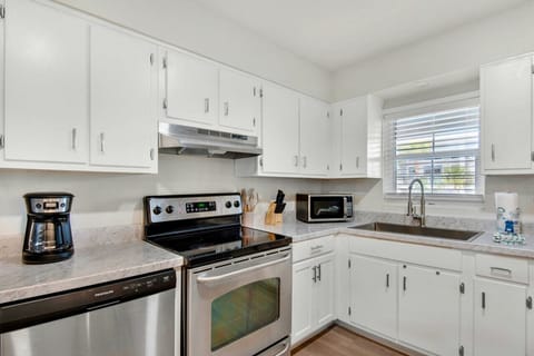 Get ready to cook your favorite meals in this fully equipped kitchen