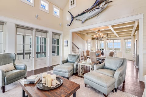 Living Area, 2nd Floor