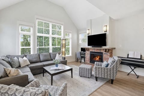 16-web-or-mls-130 Fairway Crt Unit 234-16