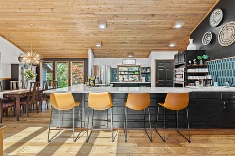 Bar dining in kitchen