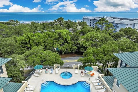 Community Pool and Hot Tub
