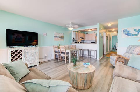 Riggings N2  The Mystic-Living Room