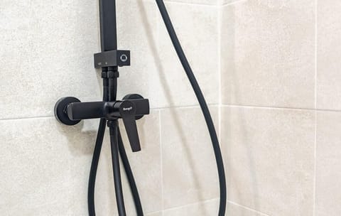 Hand-held showerhead