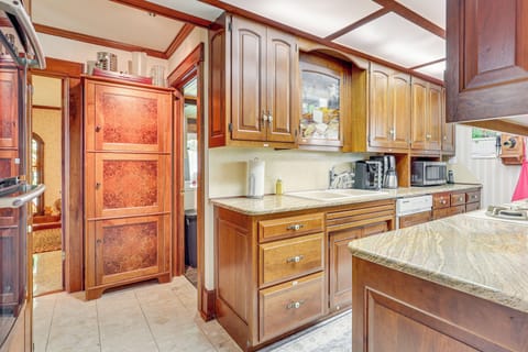 Kitchen | Cooking Basics | Blender | Crockpot | Stand Mixer