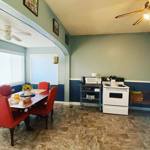 Dining Area off of kitchen