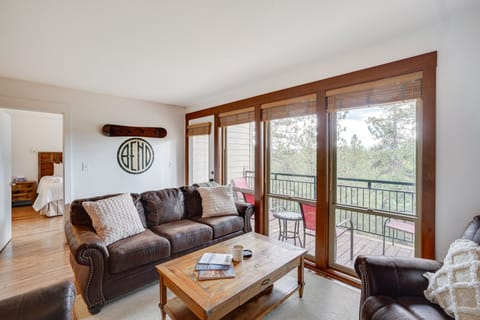 Bend Vacation Rental | 3BR | 3BA | 1,060 Sq Ft | Stairs Required to Enter