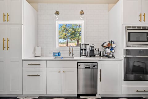 Bonus prep kitchen with additional appliances!