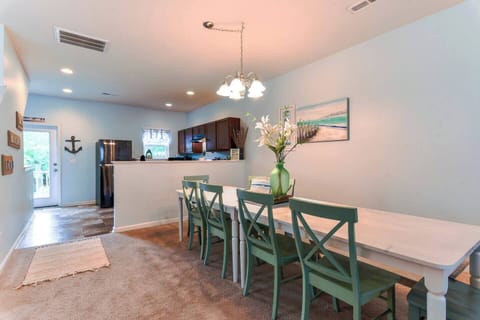 E29f8b4c e9b8 4ee5 9ab6 85446a166a84