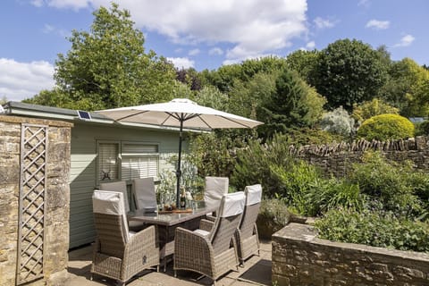 Glebe Cottage Garden - StayCotswold