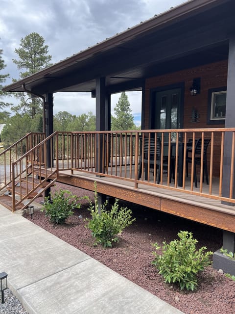 Porch views, where nature and tranquility meet-Entry and sideview from driveway