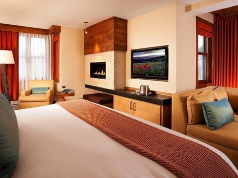 Get a good night's sleep in the plush king bed.