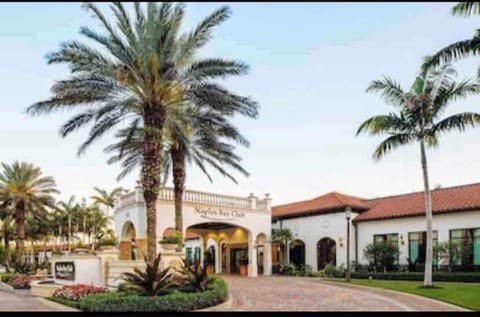 Your Membership lets you enjoy the Naples Bay Club and all its amenities