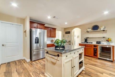 Kitchen | Coffee Bar | Crockpot | Blender | Toaster | Cooking Basics | Spices