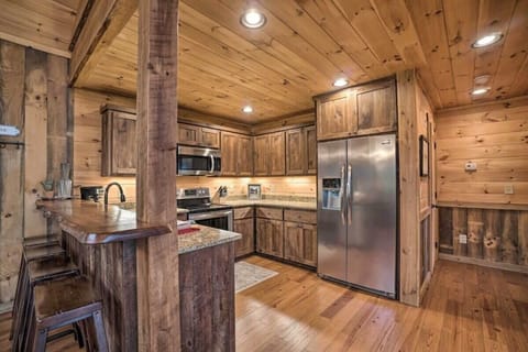 Fully stocked kitchen with all cooking necessities 