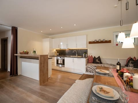 Alpensuiten - Gartensuite, 2 Schlafzimmer, Bad/dusche, WC Apartment in Ellmau