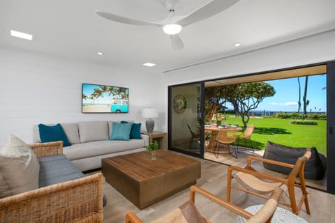 Throw open those doors and your living room becomes a breezy cabana with front-row seats to the sea’s applause   
