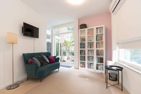 Livingroom area