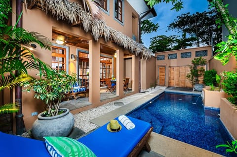 Private pool at Langosta Beach villa, beautifully decorated and next to a cozy terrace. Just a few steps from the beach, perfect for relaxing, family fun, and enjoying a luxury vacation experience in Tamarindo, Costa Rica.