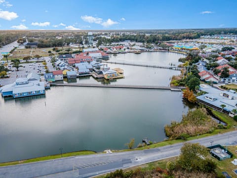Another stunning view of nearby Barefoot Landing