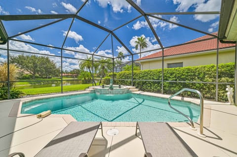 Olivia - Private heated pool and spa with lake view