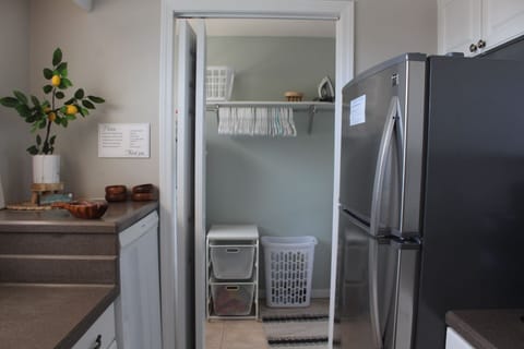 Laundry room entry