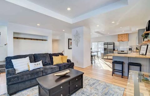 Open-Concept Living and Dining