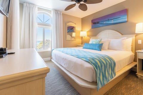 Unit with Queen Bed