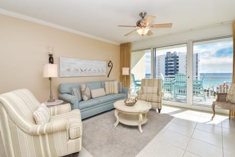 Sterling Shores 602- Living Area