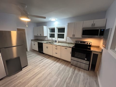 Fully equipped kitchen