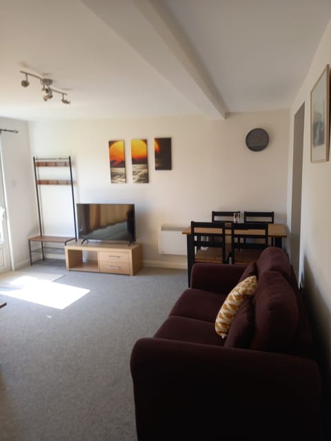 Living Room / Lounge