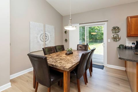 Full kitchen with all appliances, silverware, plateware, cups & mugs, pots & pans, Toaster, knife set, free coffee & more!