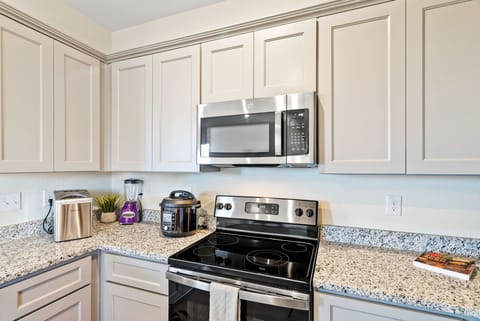 Lots of storage and new clean appliances!