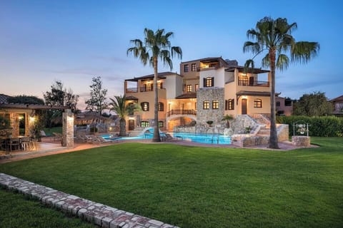 Villa Natalie: Evening Elegance and Serene Ambiance