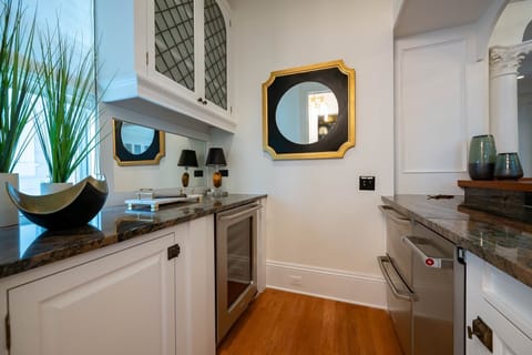 2nd FL Wet Bar (3), Ice Maker, Wine Fridge, Freezer