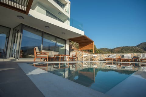 b1a425a6-f428-40e9-baa7-4e0d96f20ae5