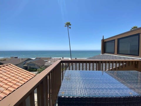 Crows Nest Deck-Ocean View