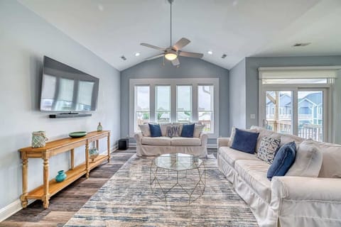 Living Room with Vaulted Ceilings