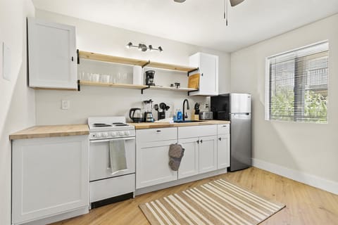 Fully equipped kitchen area