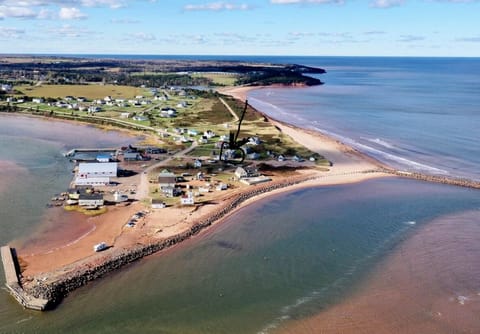 Beaches, Lighthouse, National Park, Harbourside Boardwalk to the Village