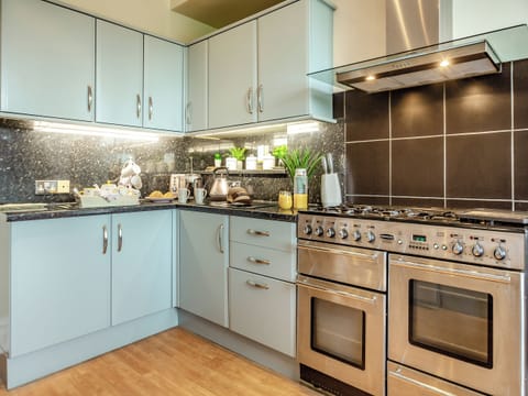 Kitchen | Jack&rsquo;s House, Tywyn, near Aberdovey
