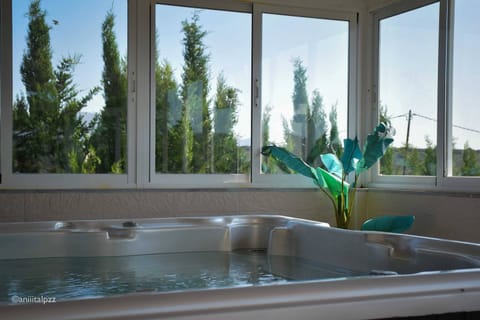 Jacuzzi