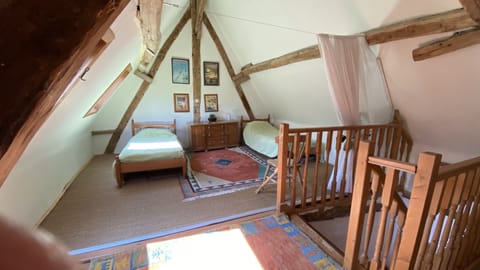 Twin single bedroom